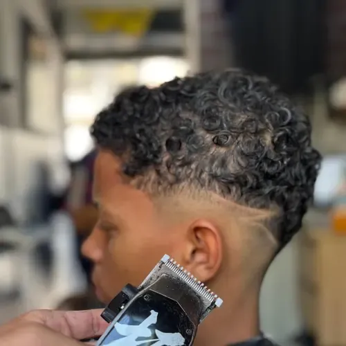 Acabamento na Black Lion Barbearia